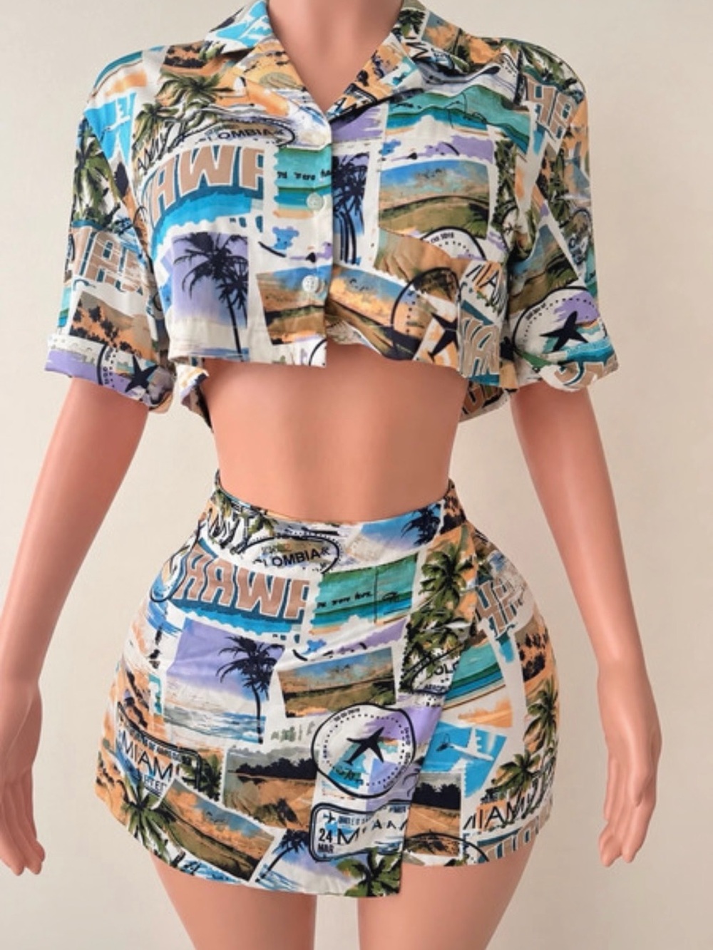 Tropical Postcard Cropped Button-Up Top in Multi